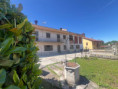 IN  PROVINCIA  DI  ASTI  - COMUNE  DI  TIGLIOLE - TIPICA  CASA  PIEMONTESE INDIPENDENTE SU 4 LATI CON  CORTILE , GIARDINO E ORTO.  SVILUPPATA SU DUE LIVELLI.  AMPIA AUTORIMESSA di 59 mq.  - Euro  89.000